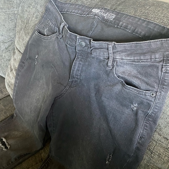 Old Navy 18 Jeans - Picture 2 of 6